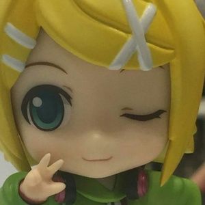 Meet your Posher, Ari